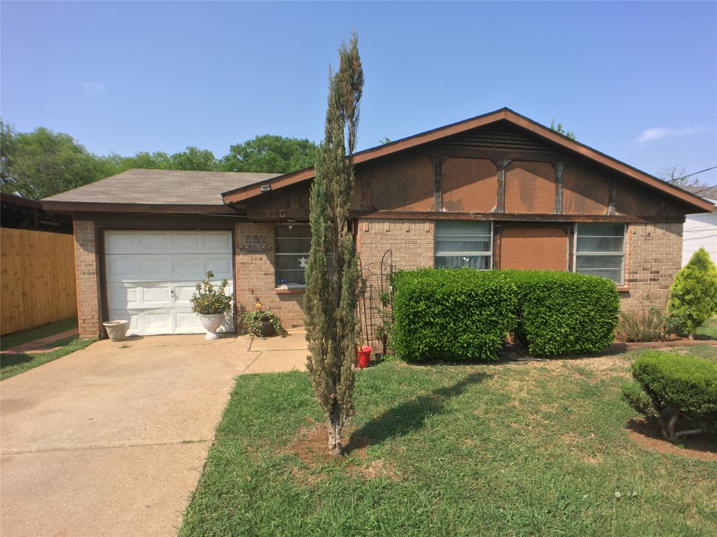 1175 E Fogg Street Fort Worth TX 76115