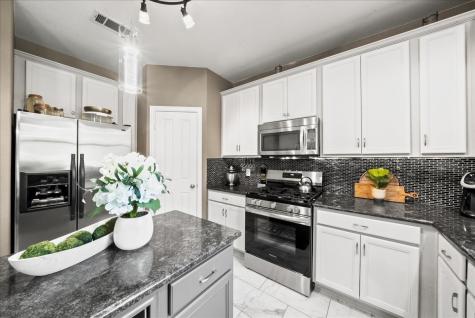 812 Creekside Drive Little Elm TX 75068
