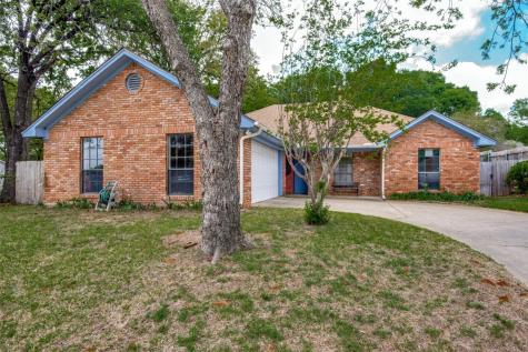 1529 Fireside Way Irving TX 75060