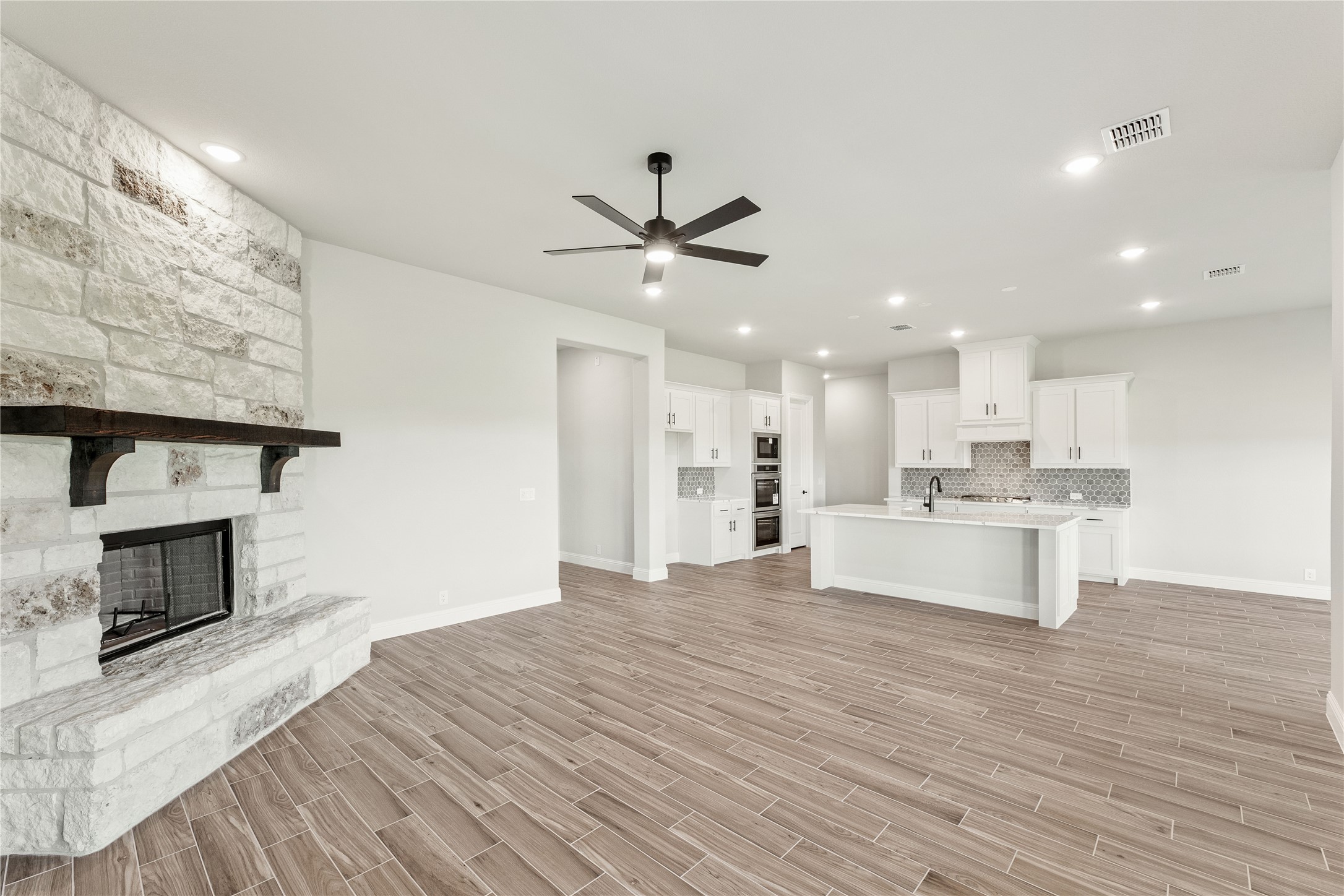 307 Spring Circle Red Oak TX 75154