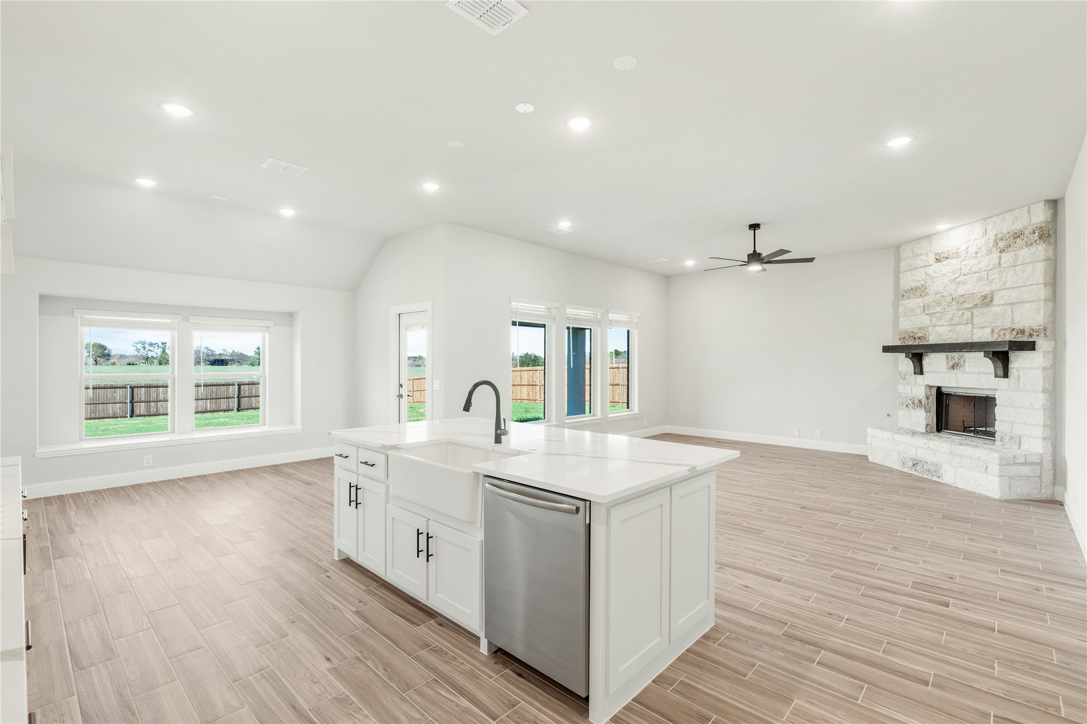 307 Spring Circle Red Oak TX 75154