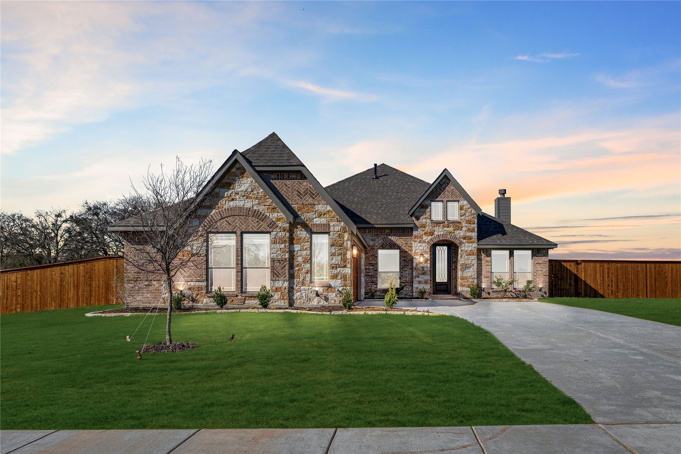 307 Spring Circle Red Oak TX 75154