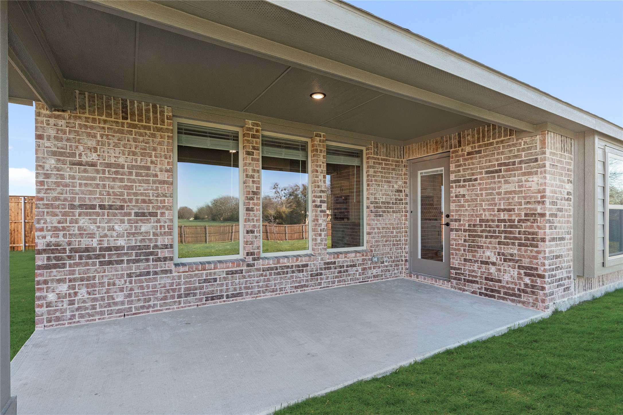 307 Spring Circle Red Oak TX 75154