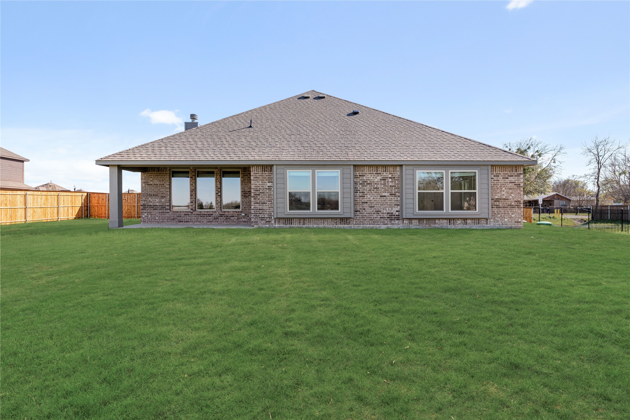 307 Spring Circle Red Oak TX 75154