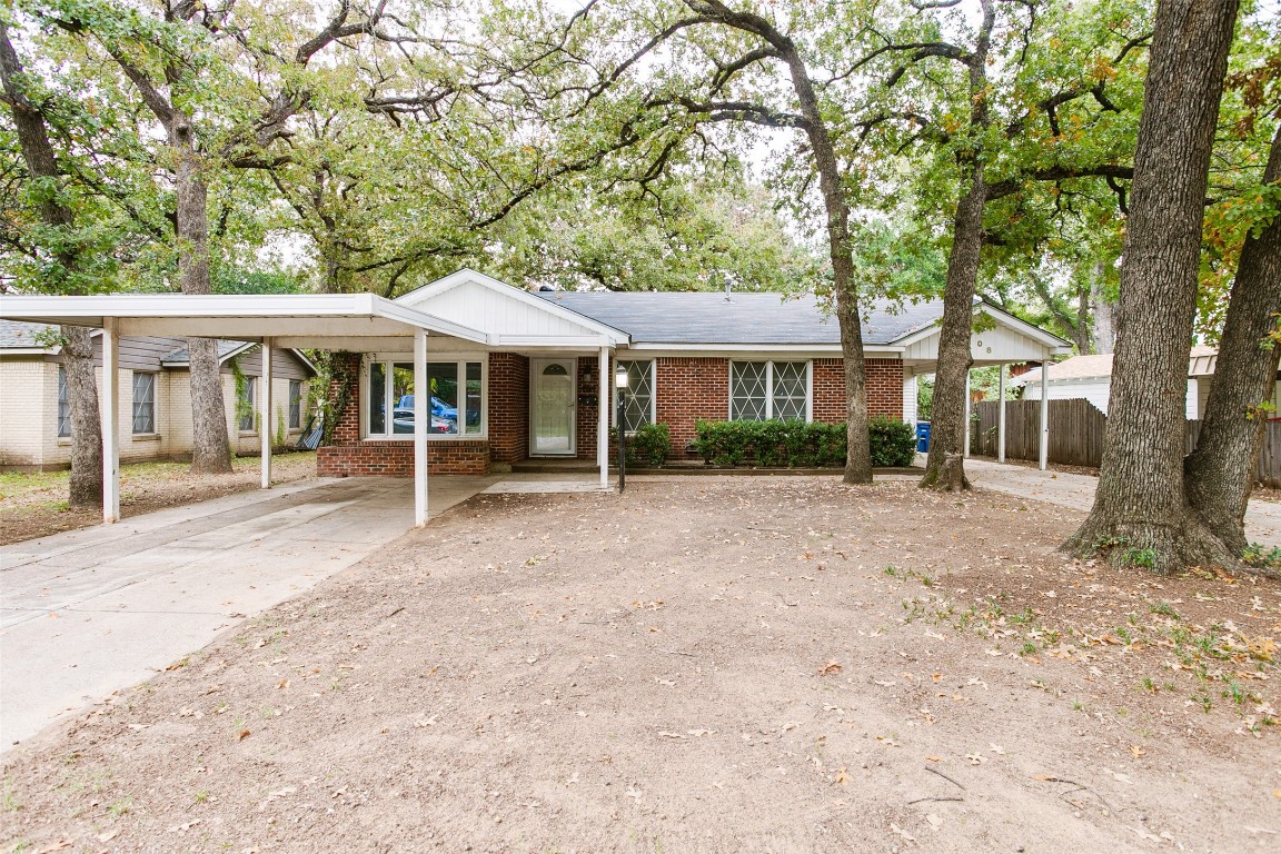 708 Schilder Drive River Oaks TX 76114