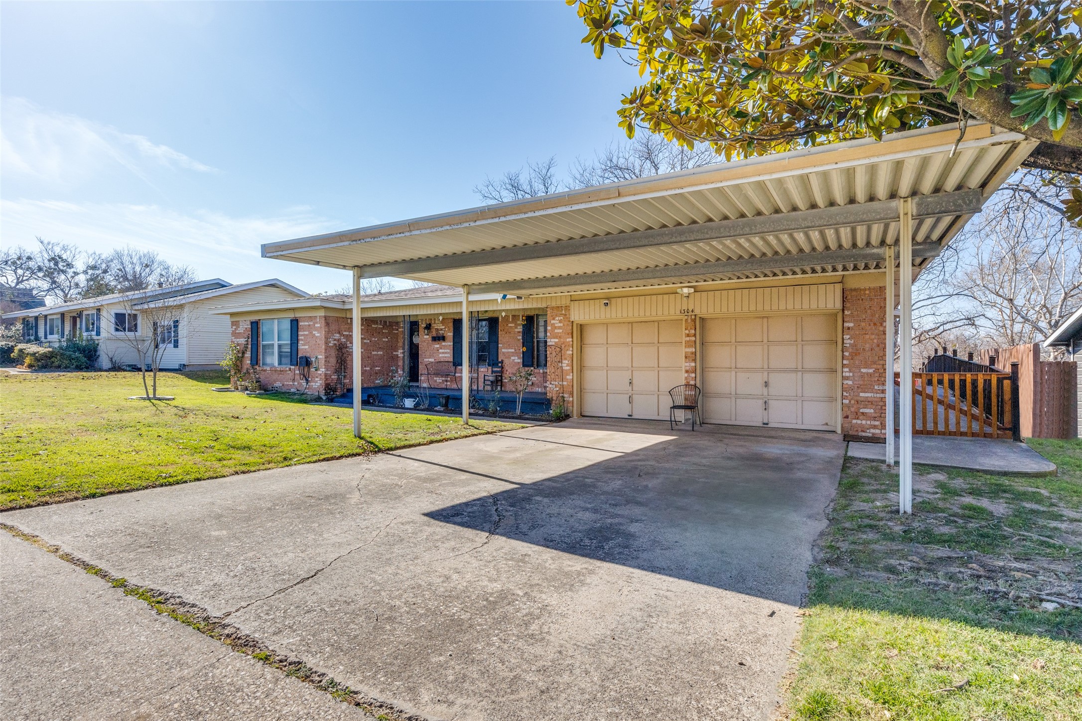 1304 S Hatcher Street Decatur TX 76234