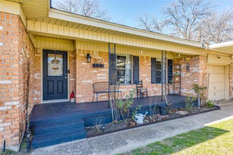 1304 S Hatcher Street Decatur TX 76234