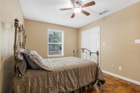 2657 Cr 2724 Mineola TX 75773