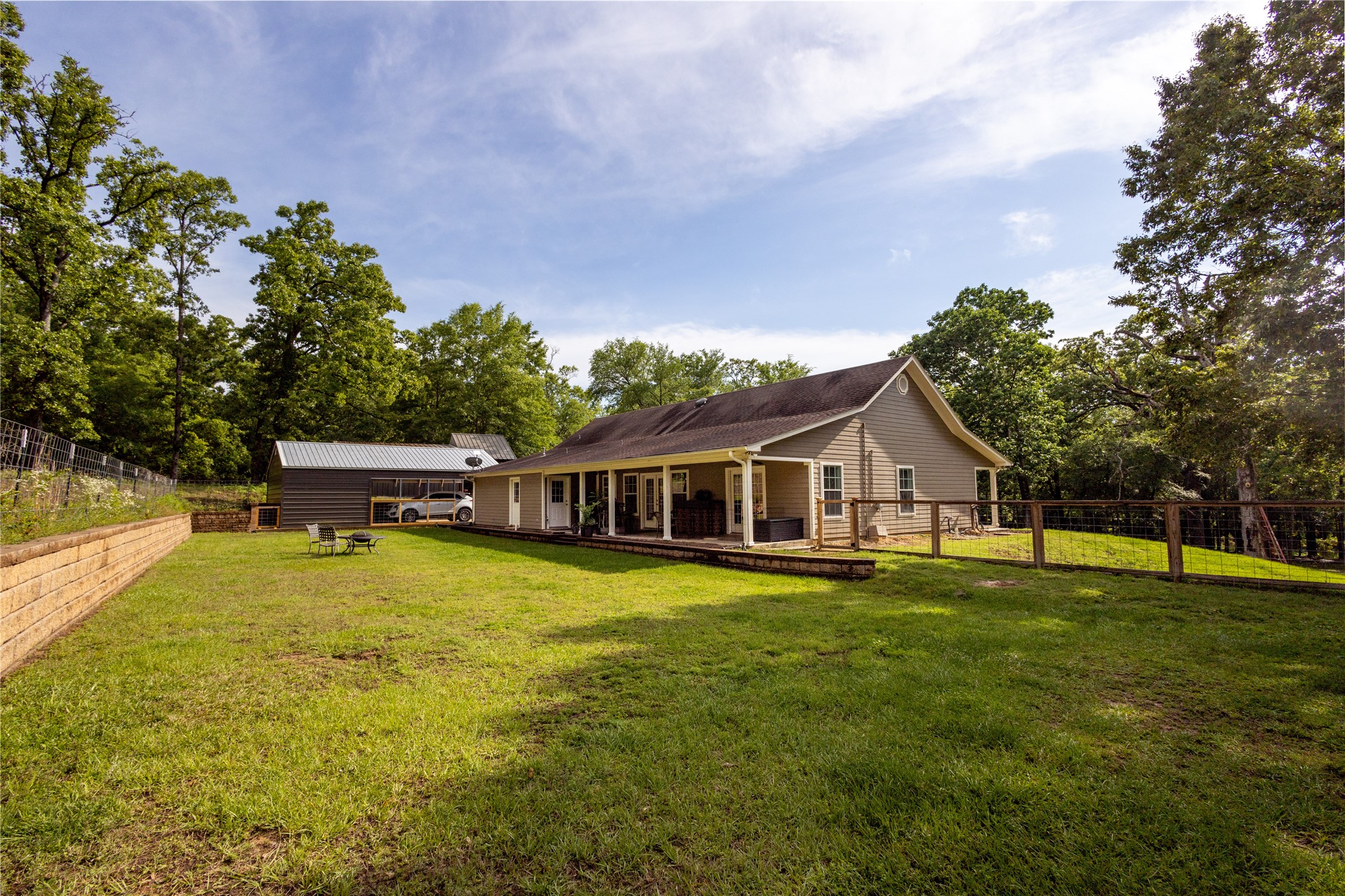 2657 Cr 2724 Mineola TX 75773