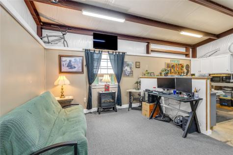 2657 Cr 2724 Mineola TX 75773