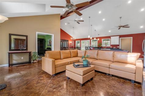2657 Cr 2724 Mineola TX 75773