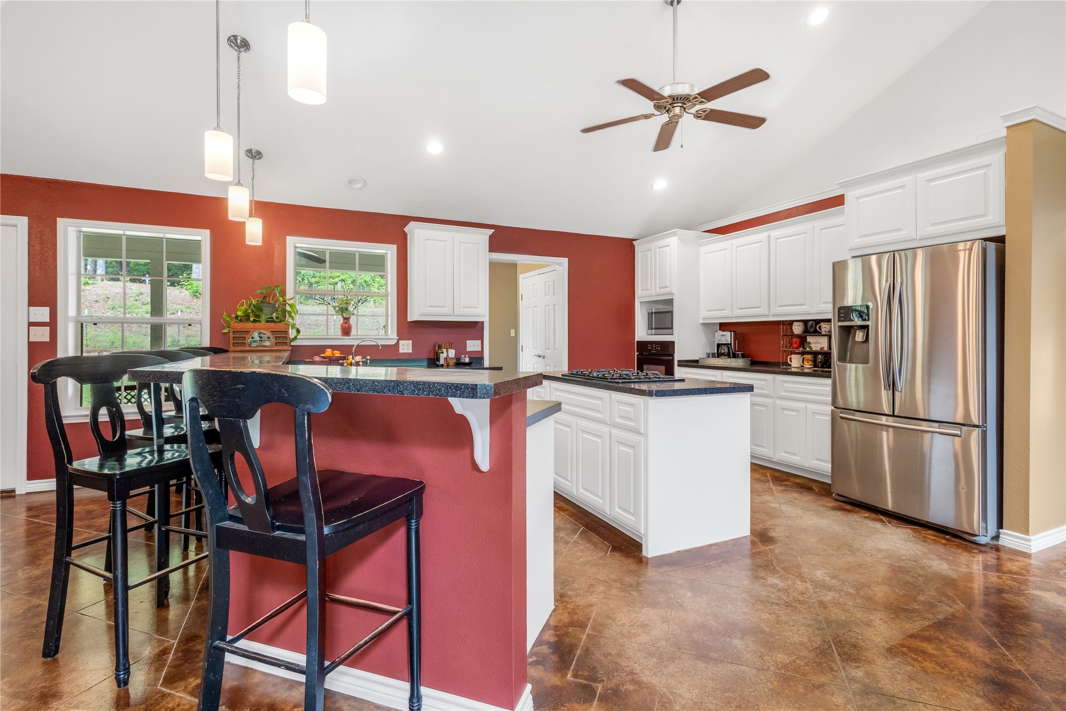2657 Cr 2724 Mineola TX 75773
