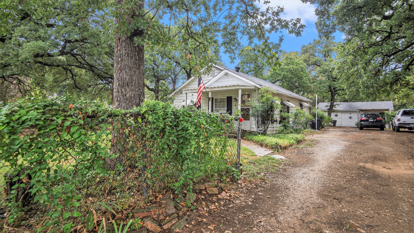 4100 Oak Hill Street Fort Worth TX 76119