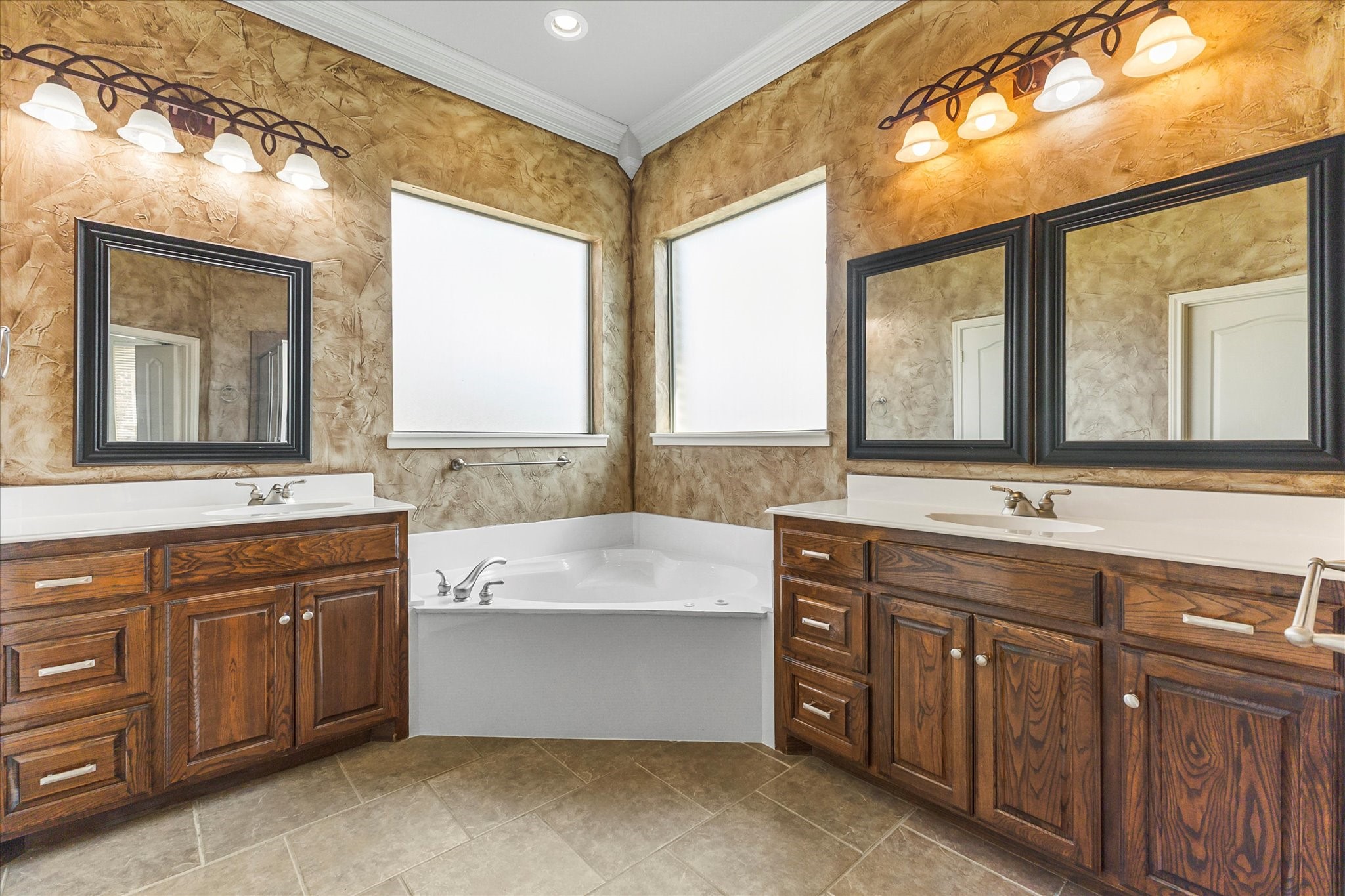 10270 County Road 213 Talty TX 75126