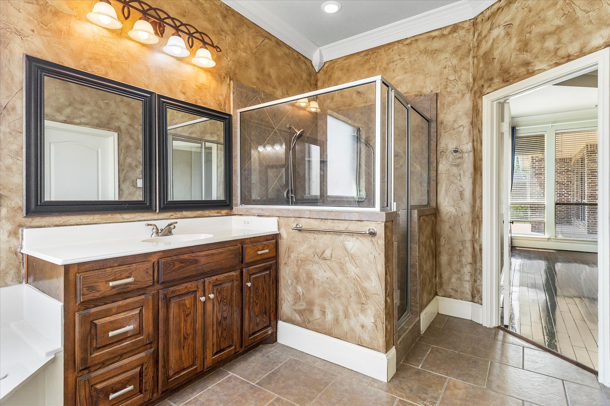 10270 County Road 213 Talty TX 75126