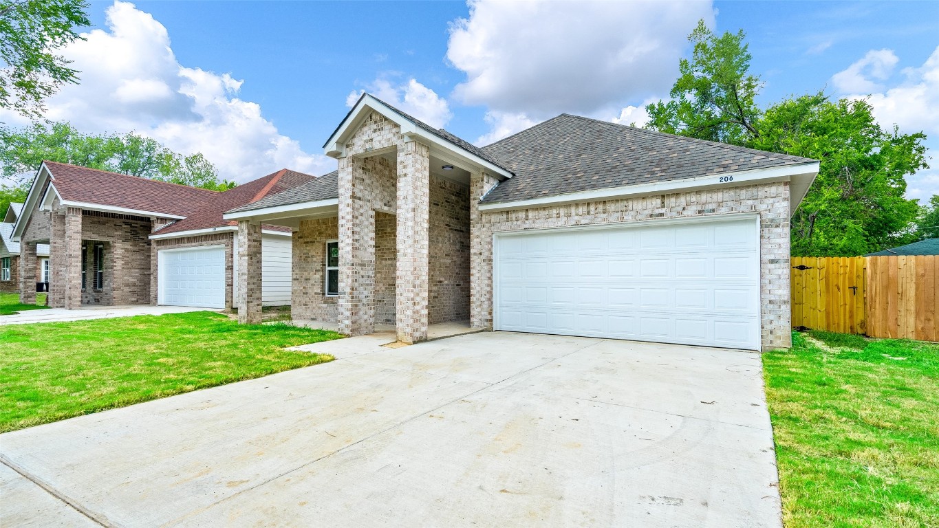206 Frazier Street Terrell TX 75160