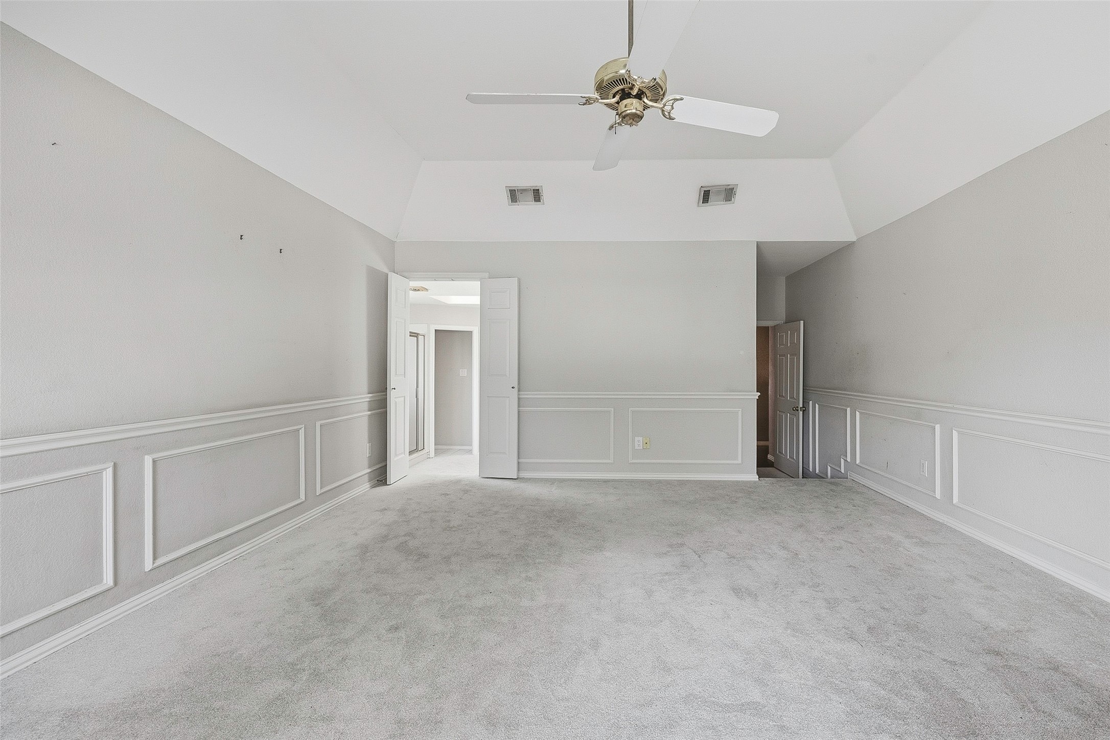 6713 Westbury Court Benbrook TX 76132