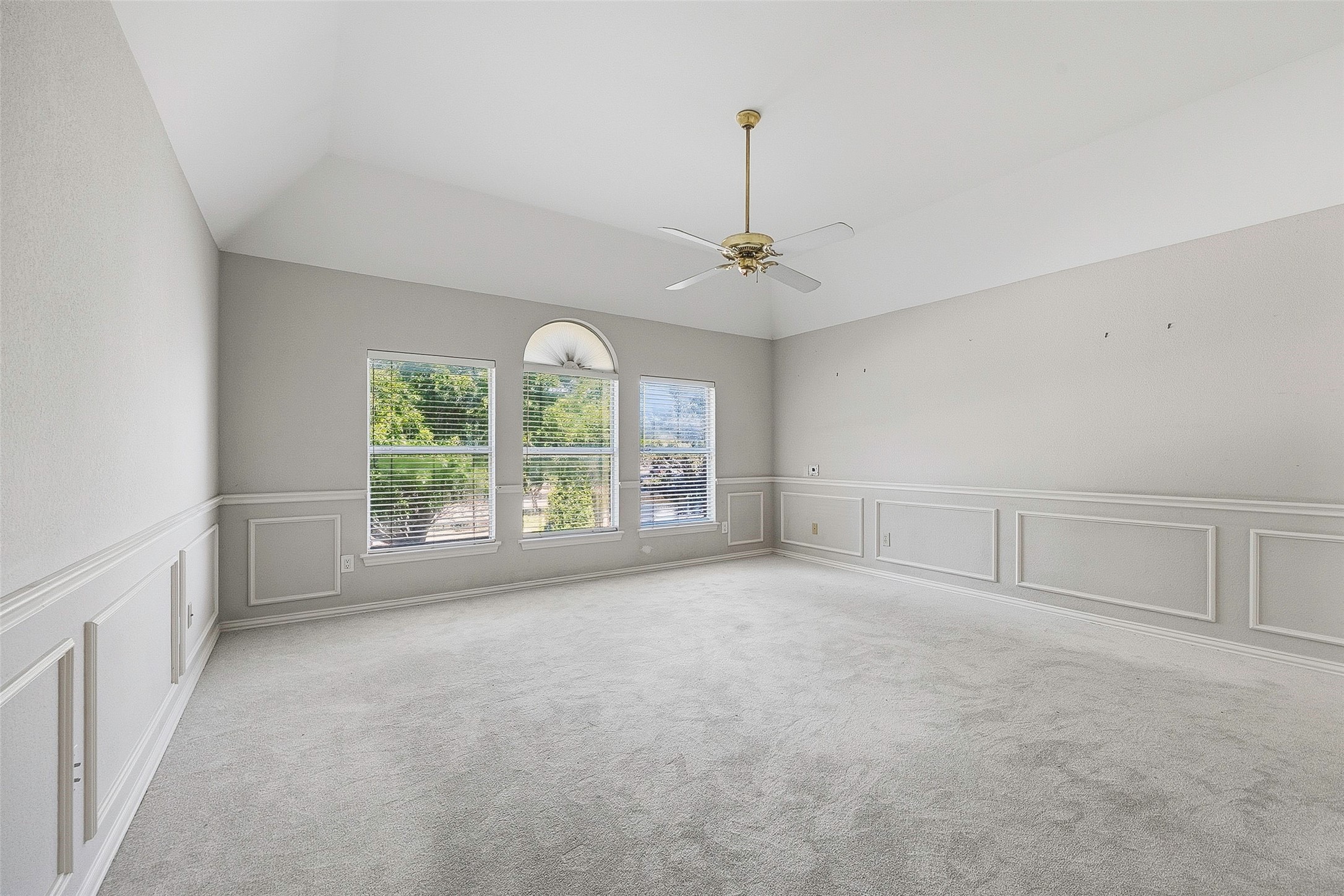 6713 Westbury Court Benbrook TX 76132
