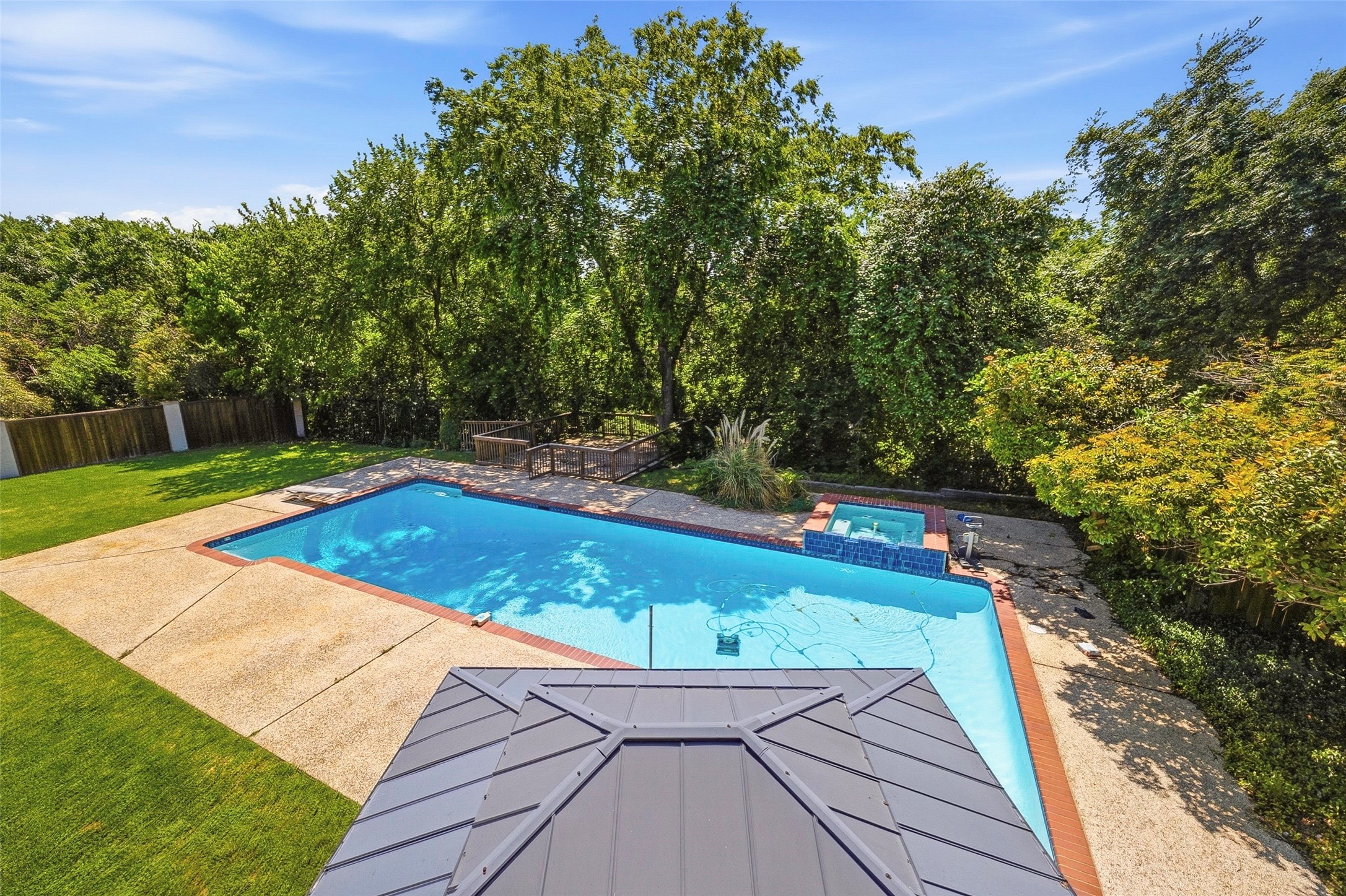 6713 Westbury Court Benbrook TX 76132