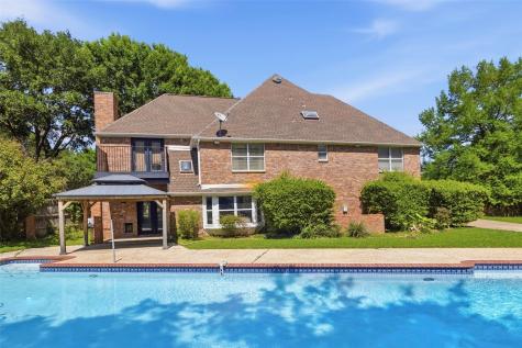 6713 Westbury Court Benbrook TX 76132