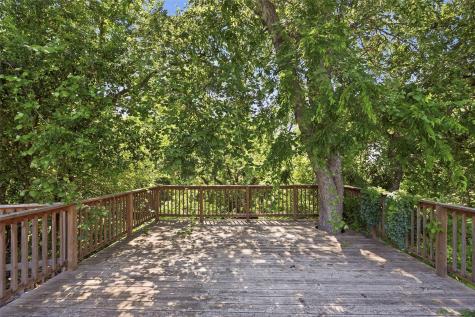6713 Westbury Court Benbrook TX 76132
