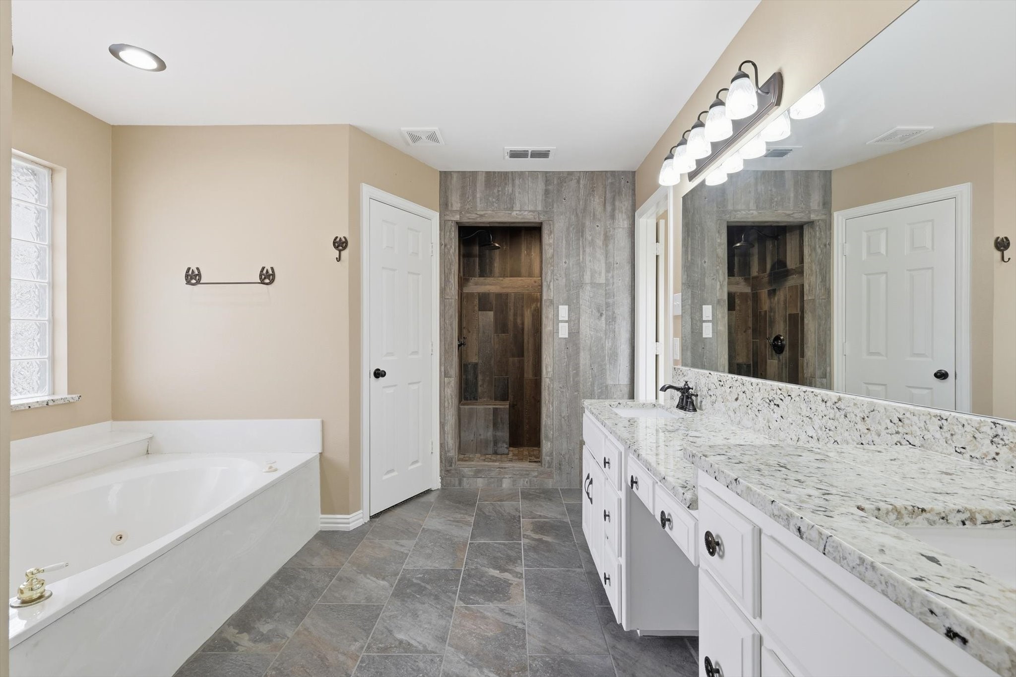 2501 Caddo Trail Sanger TX 76266