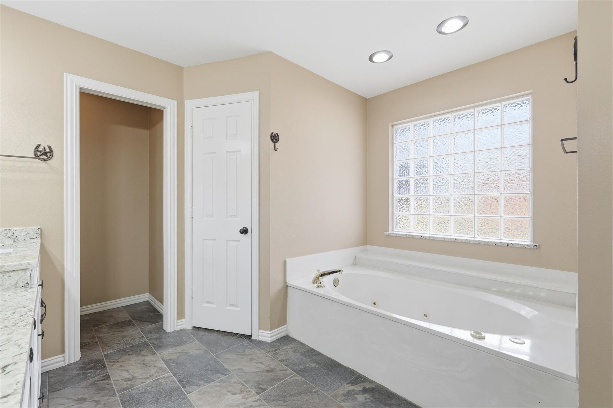 2501 Caddo Trail Sanger TX 76266