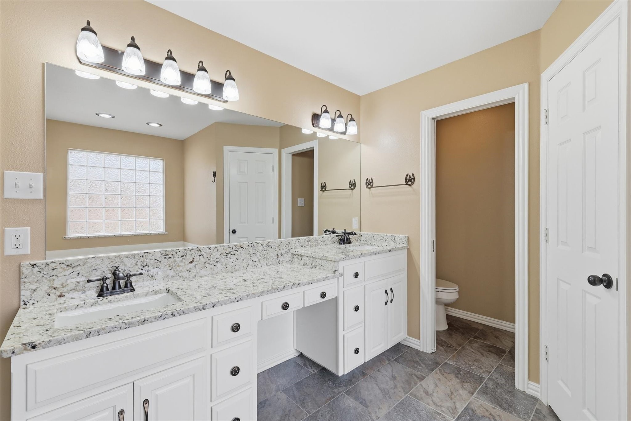 2501 Caddo Trail Sanger TX 76266