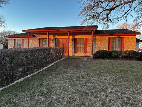 4551 Parkwood Drive Forest Hill TX 76140