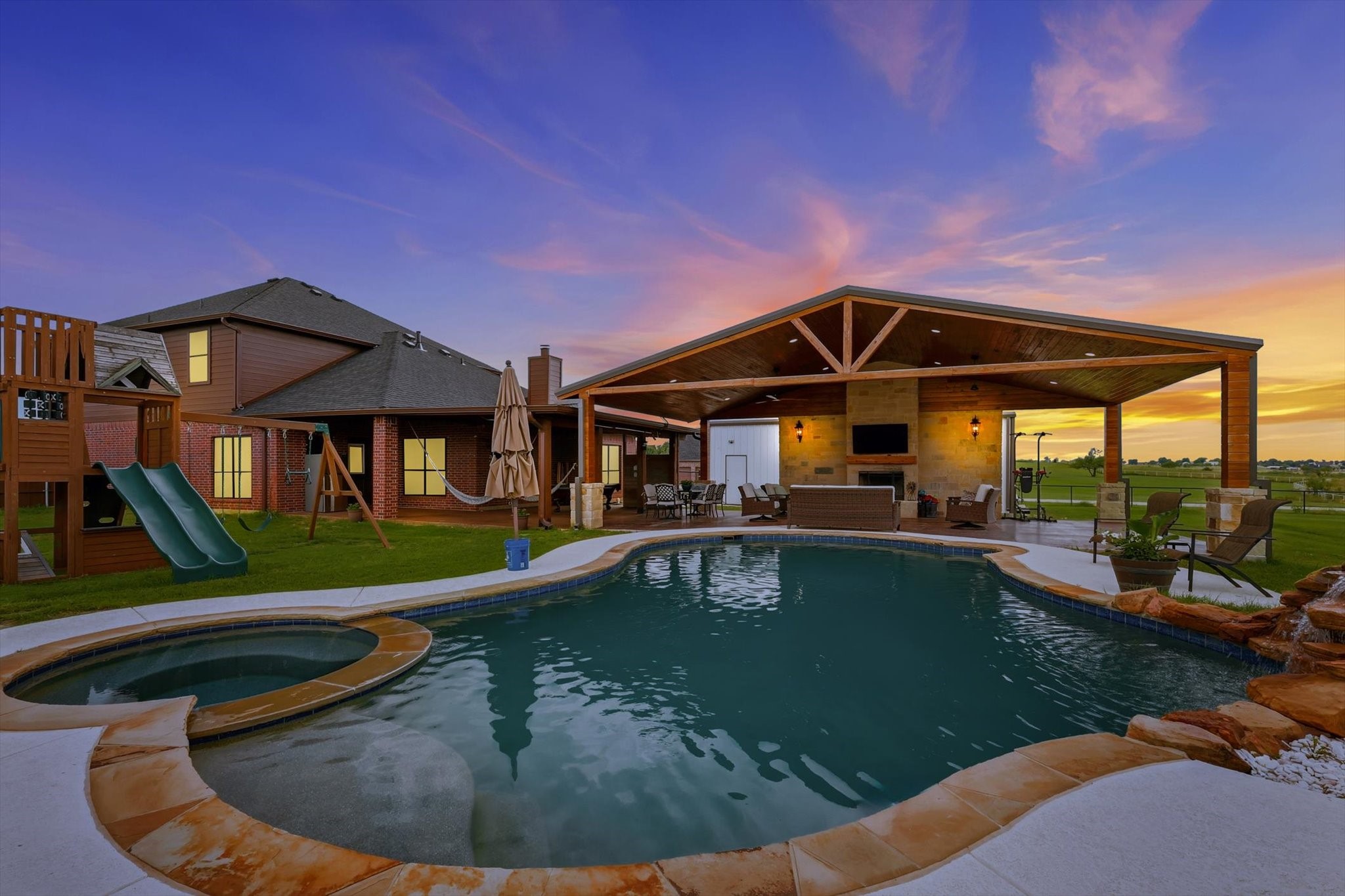 430 Ridgecrest Place Sanger TX 76266