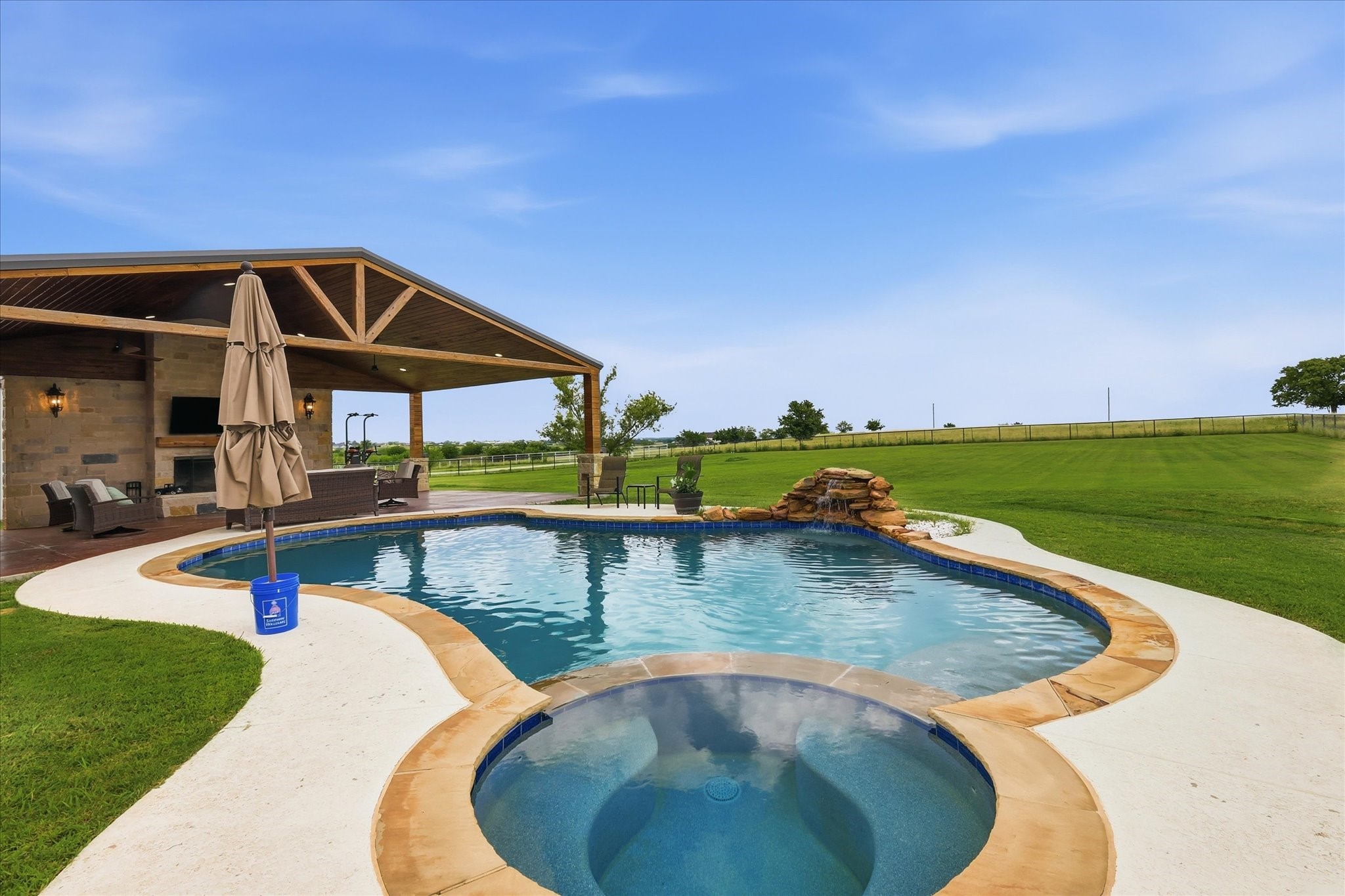 430 Ridgecrest Place Sanger TX 76266