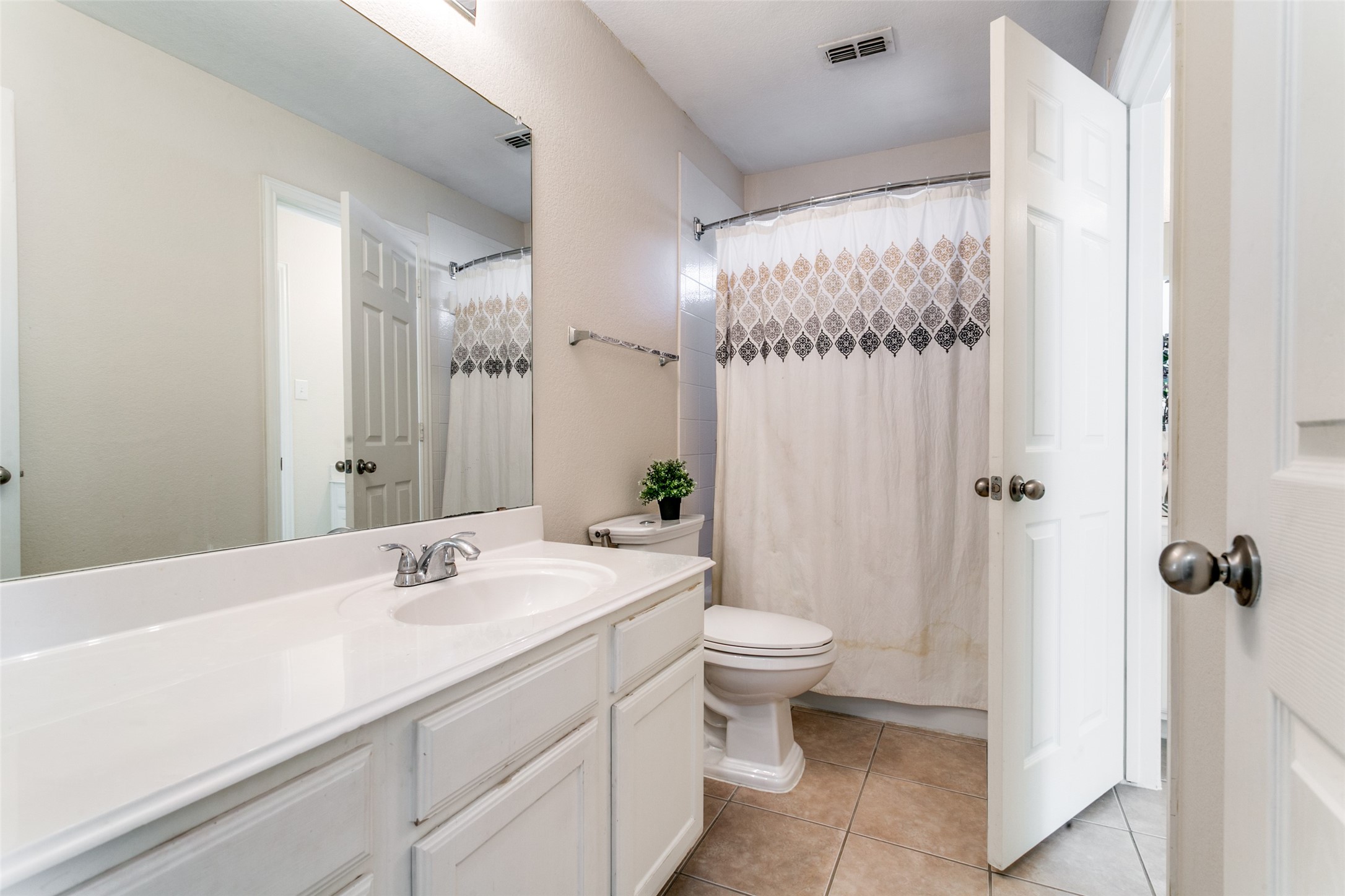 1201 Valley Vista Drive Irving TX 75063