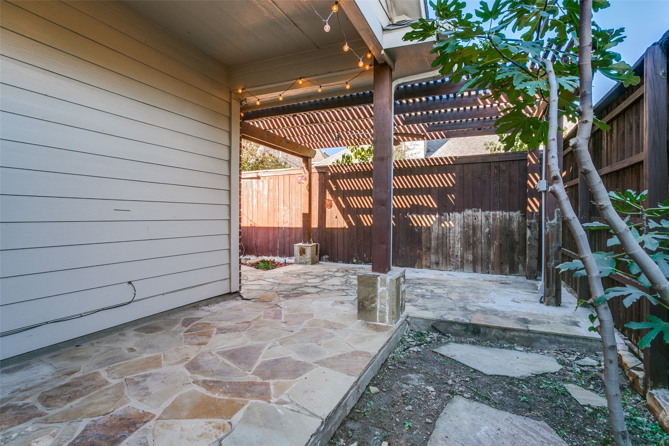 1201 Valley Vista Drive Irving TX 75063