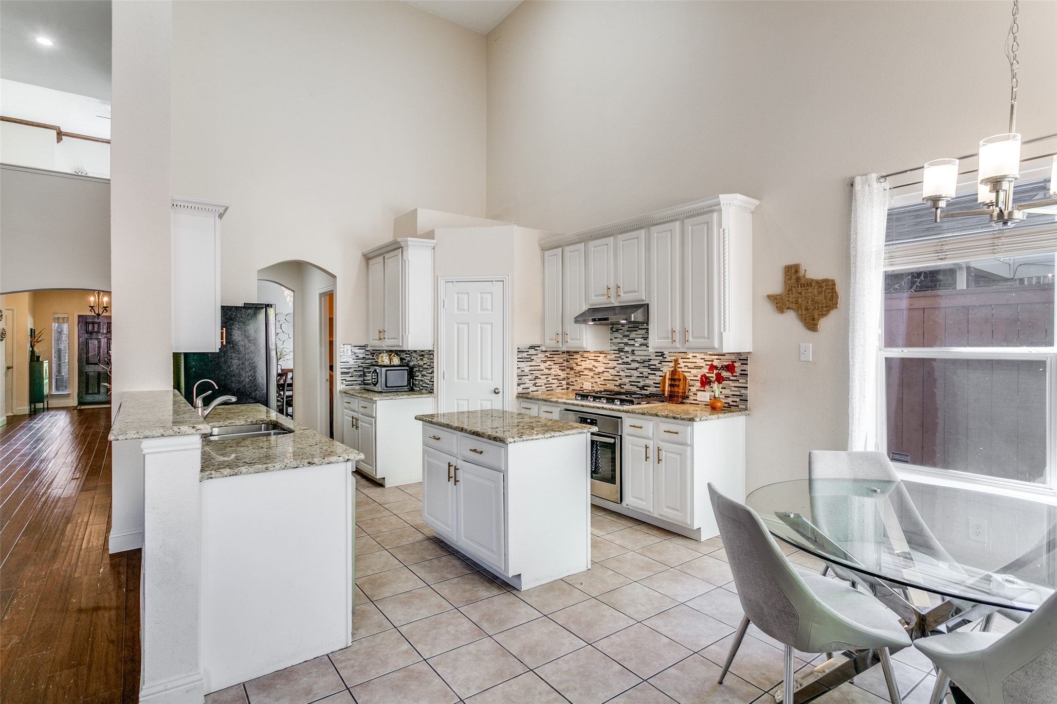 1201 Valley Vista Drive Irving TX 75063