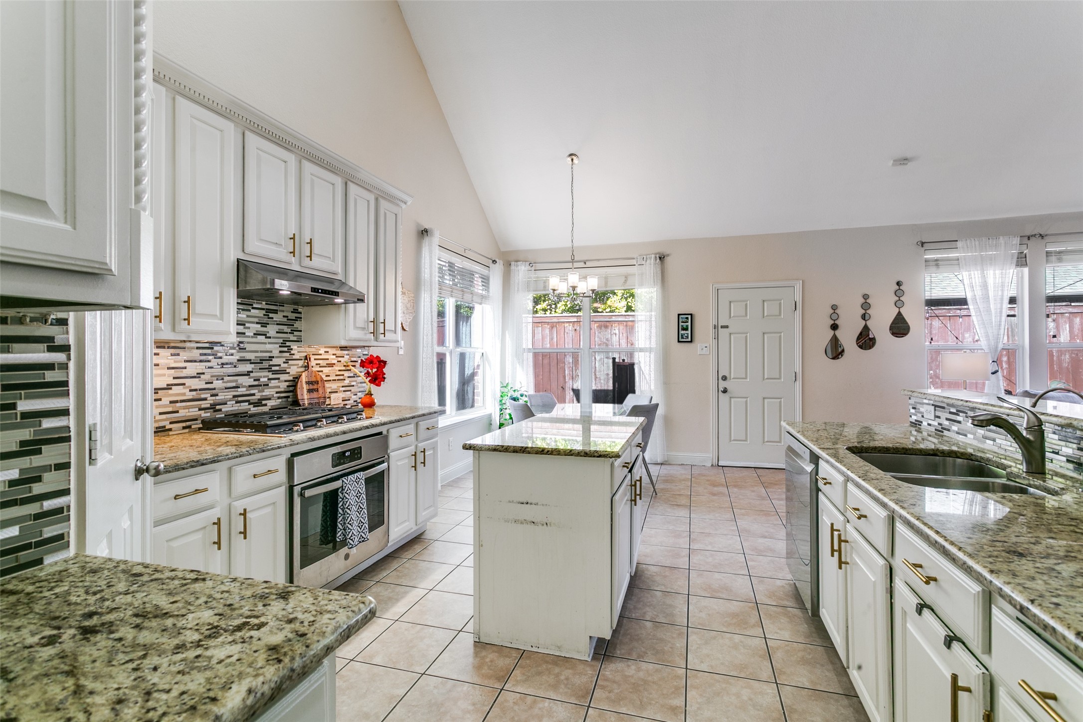 1201 Valley Vista Drive Irving TX 75063
