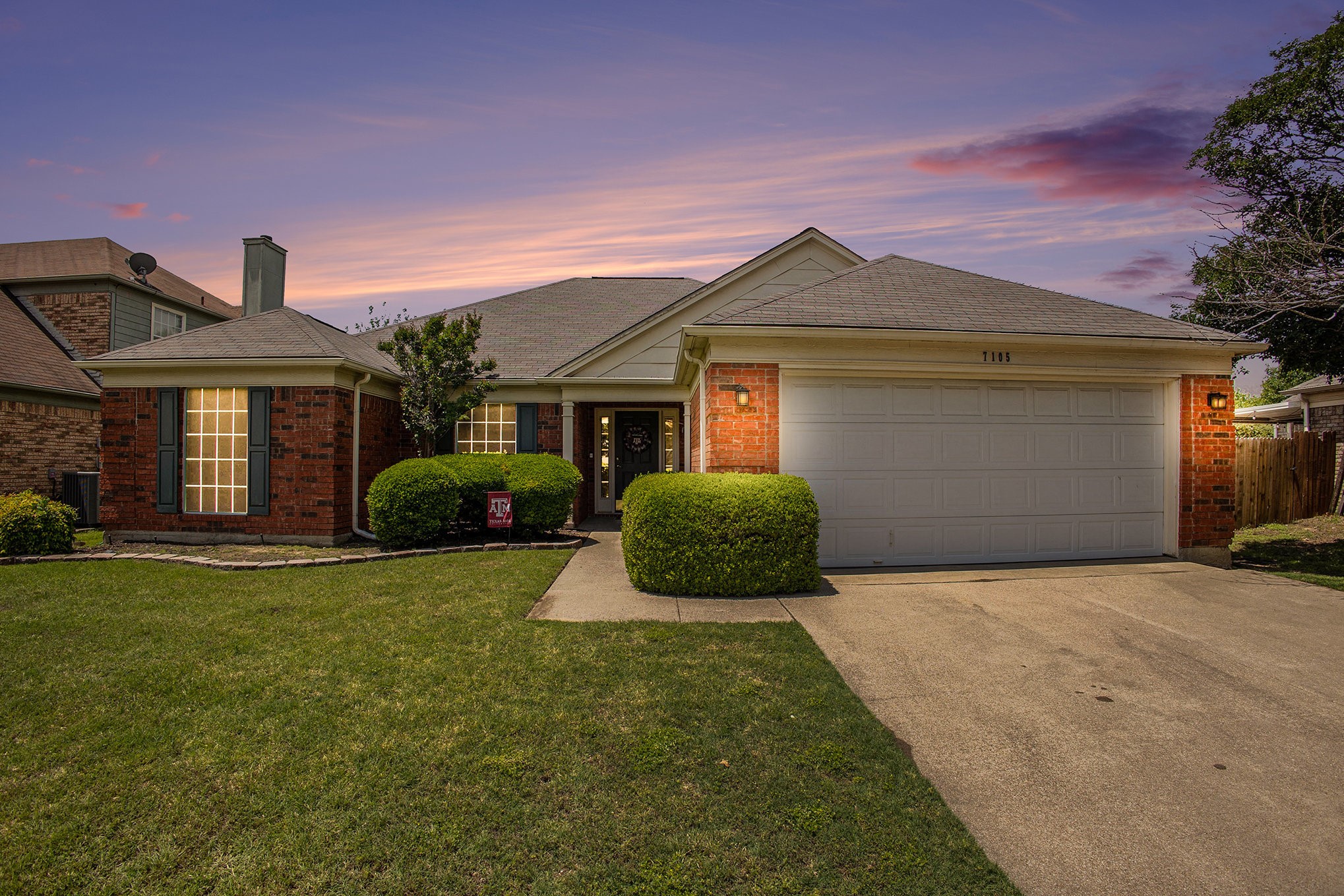 7105 Wooddale Drive Watauga TX 76148