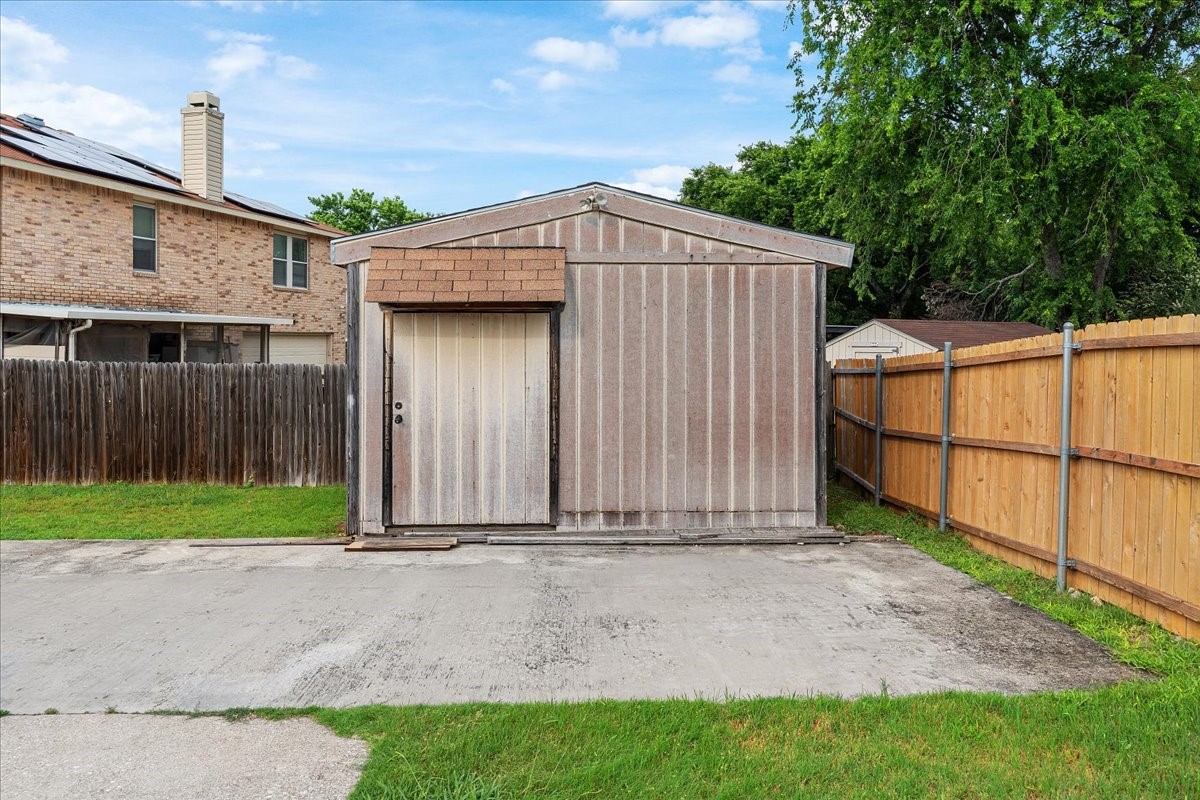 1298 Longleaf Drive Cedar Hill TX 75104