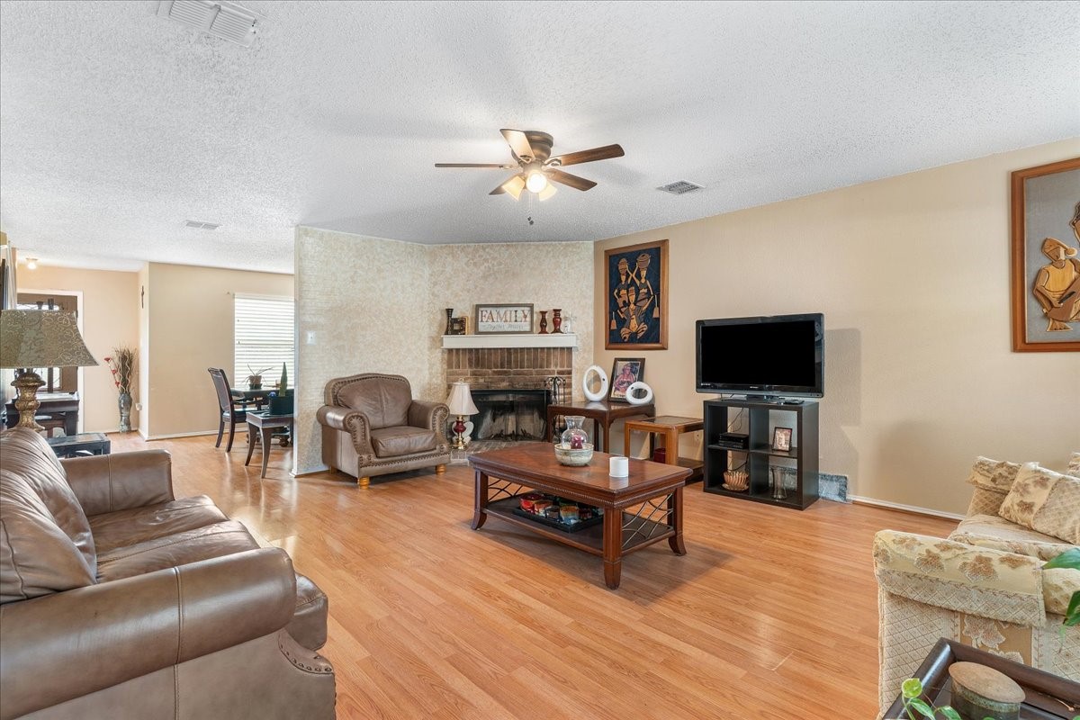 1298 Longleaf Drive Cedar Hill TX 75104