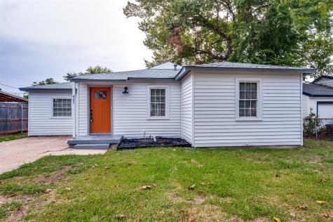 421 Royal Avenue Grand Prairie TX 75051