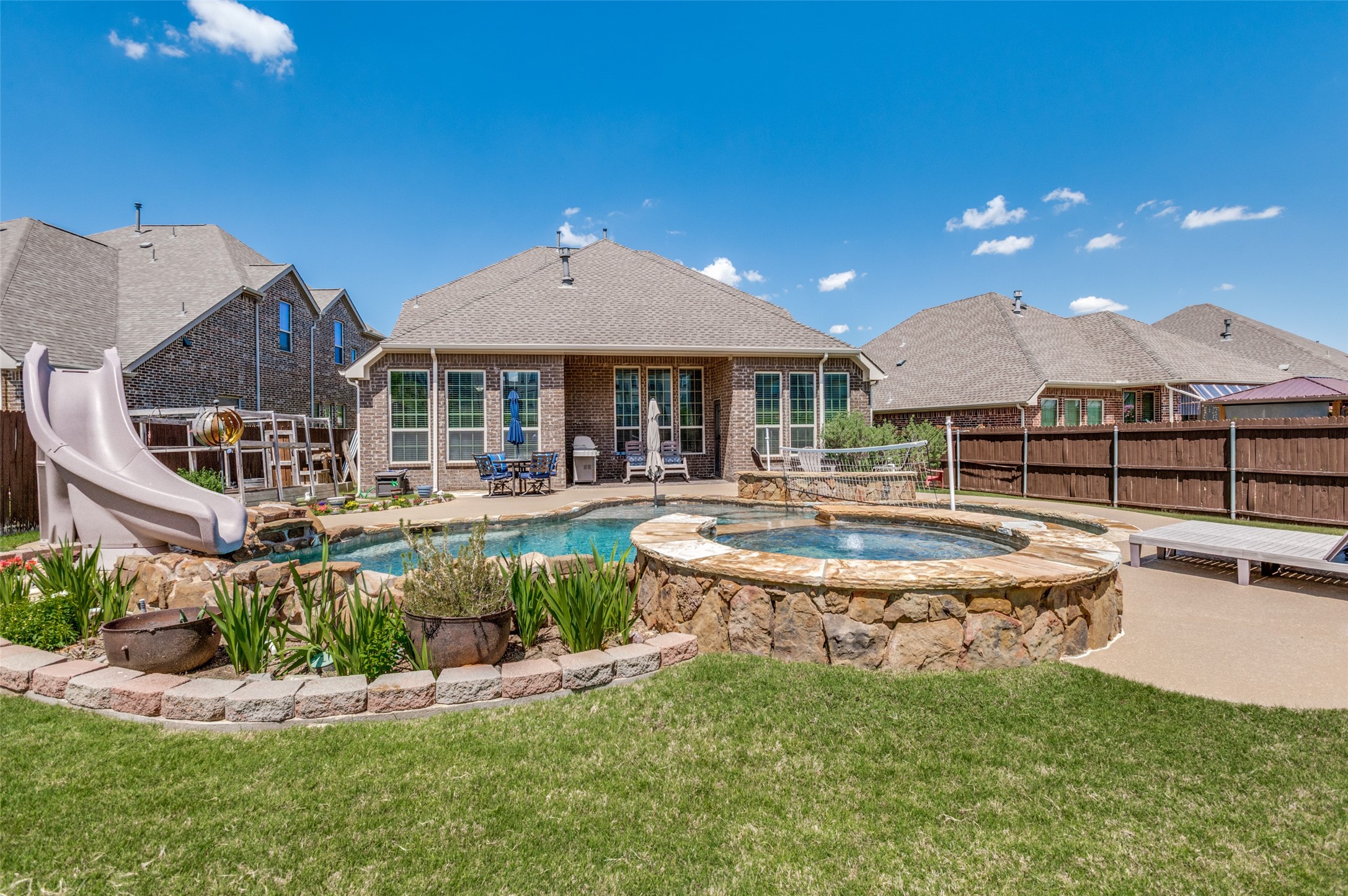 412 Dominion Drive Euless TX 76039