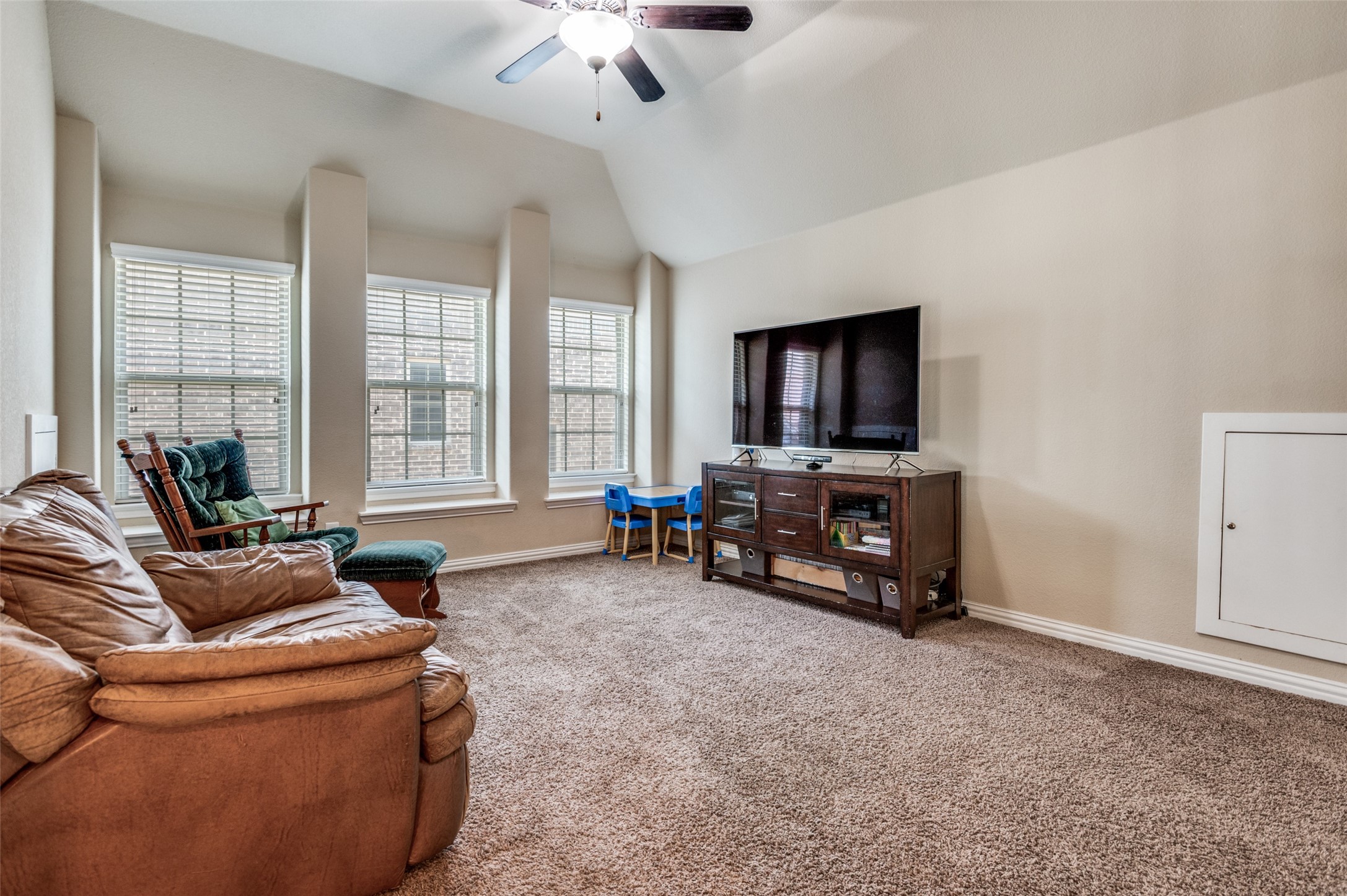 412 Dominion Drive Euless TX 76039