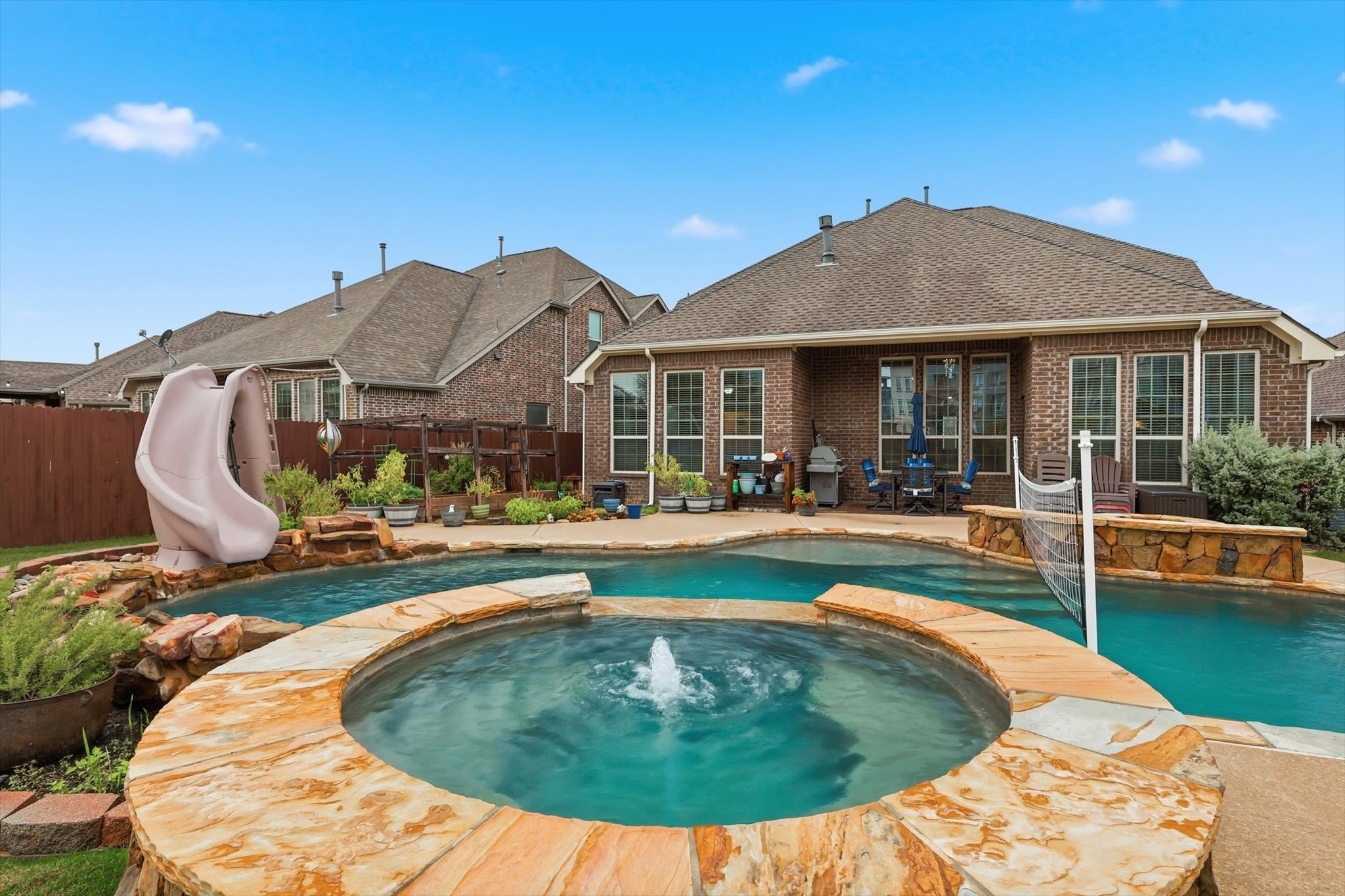412 Dominion Drive Euless TX 76039