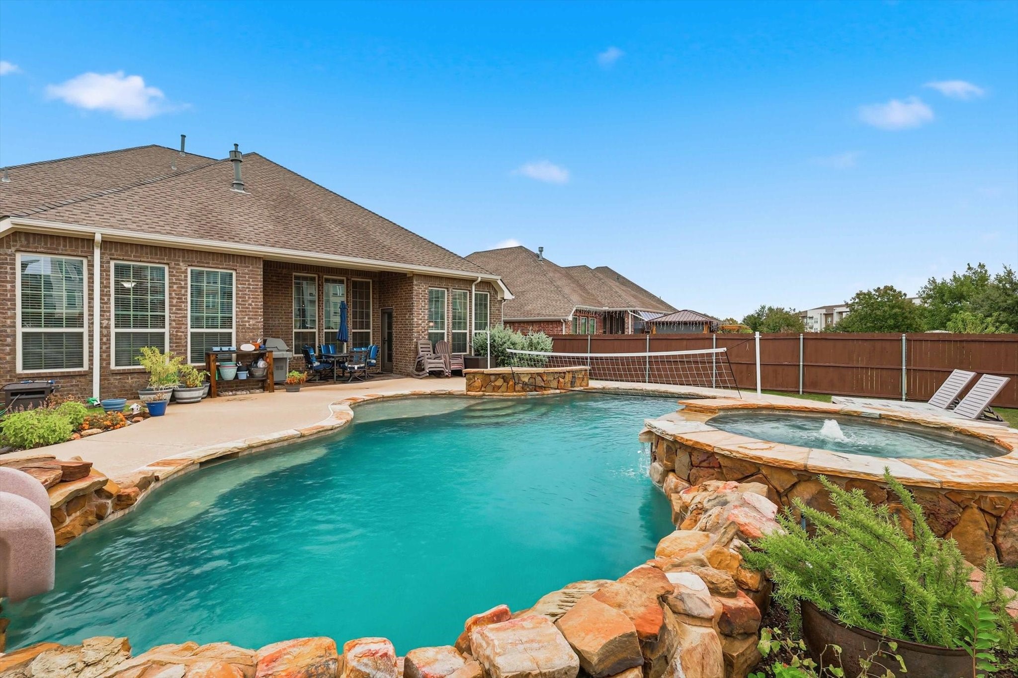 412 Dominion Drive Euless TX 76039