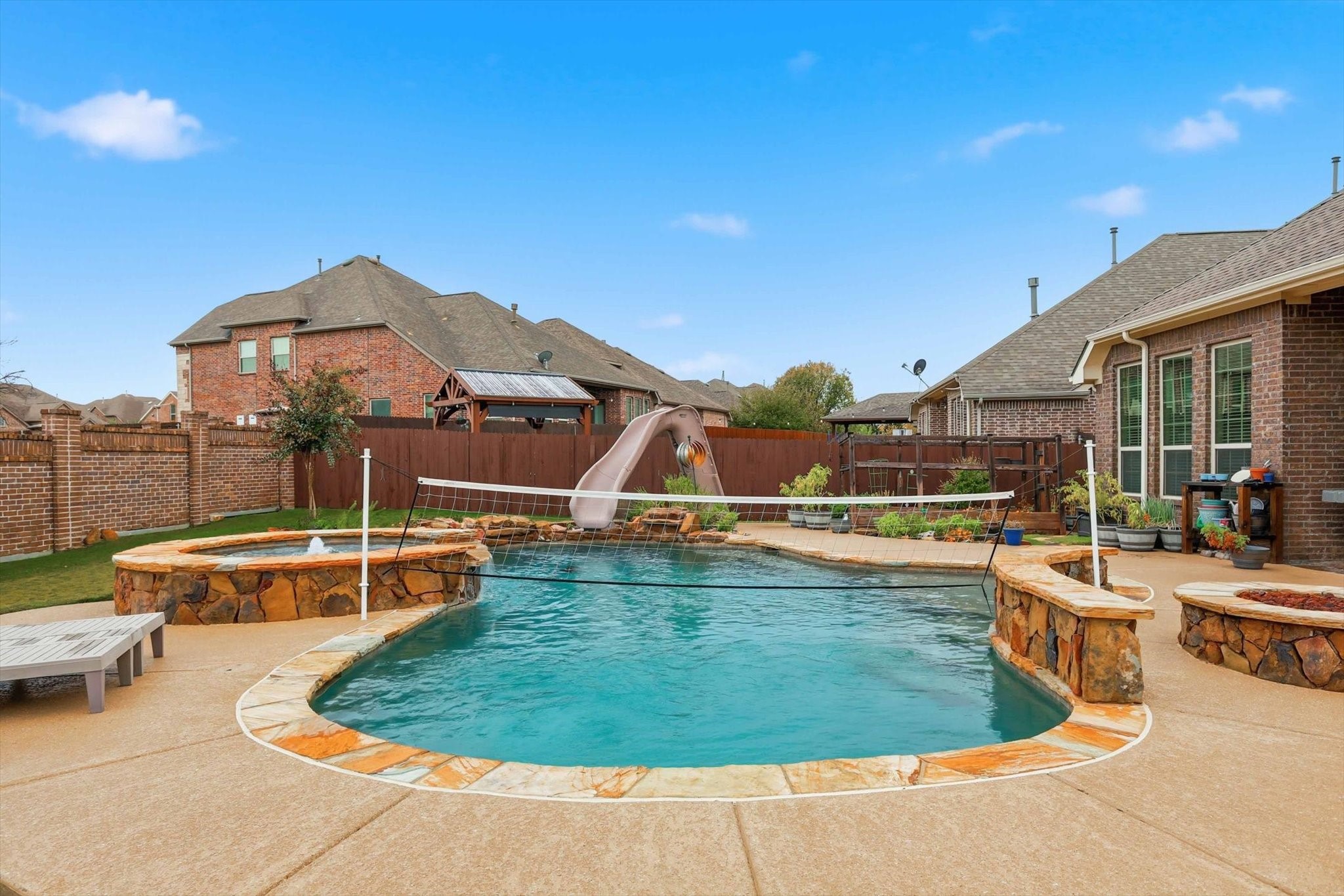 412 Dominion Drive Euless TX 76039
