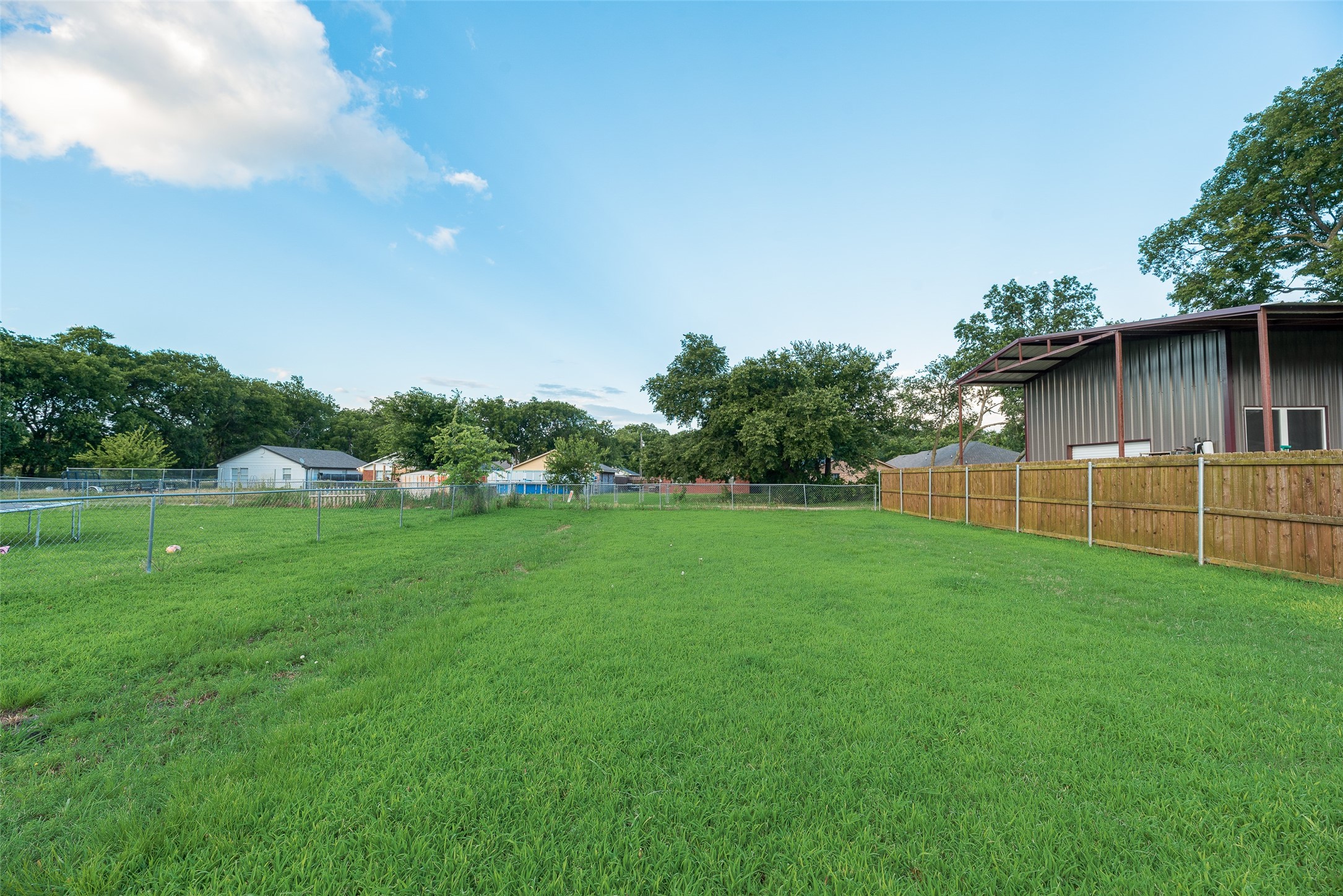 607 Franklin Avenue Pottsboro TX 75076