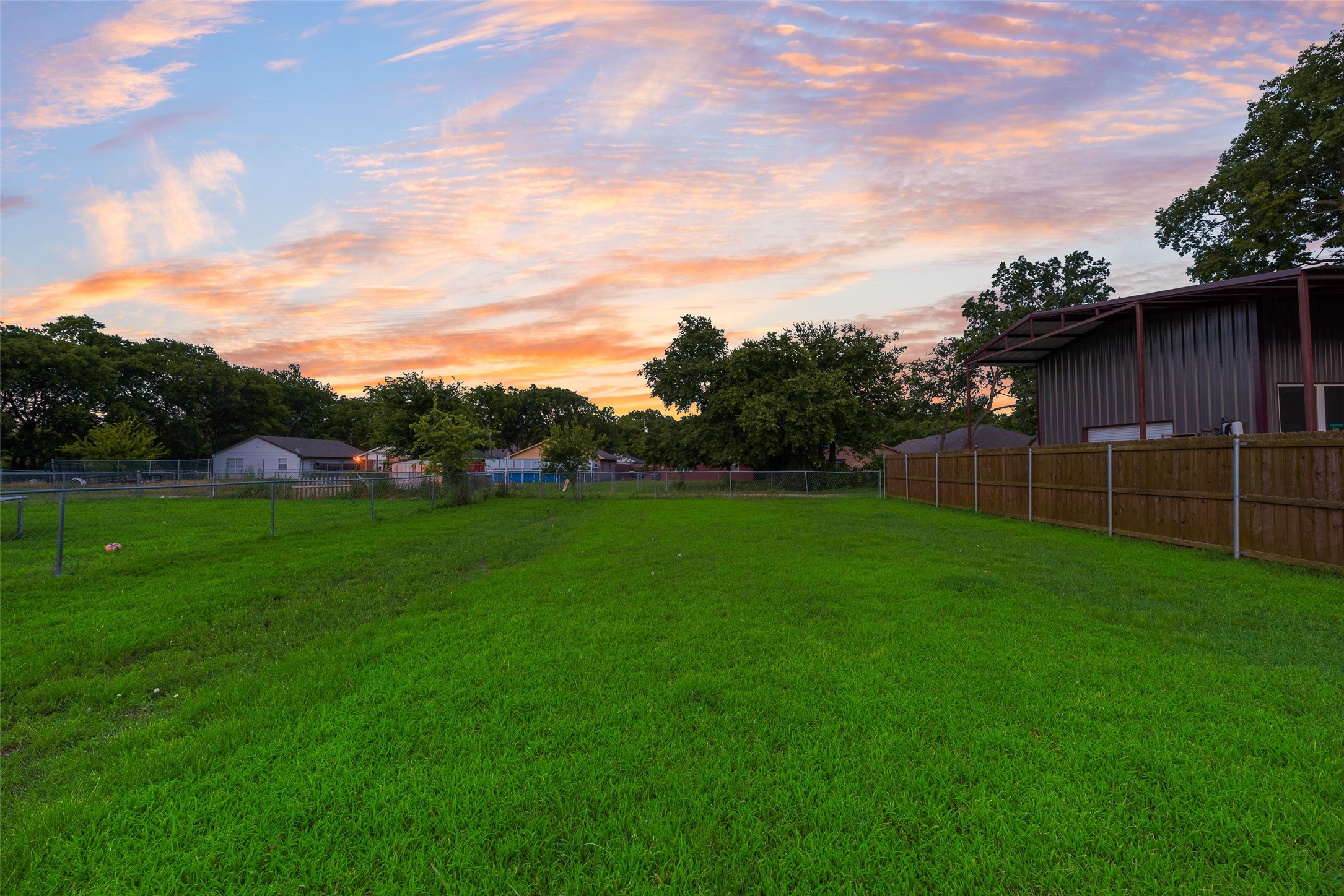 607 Franklin Avenue Pottsboro TX 75076