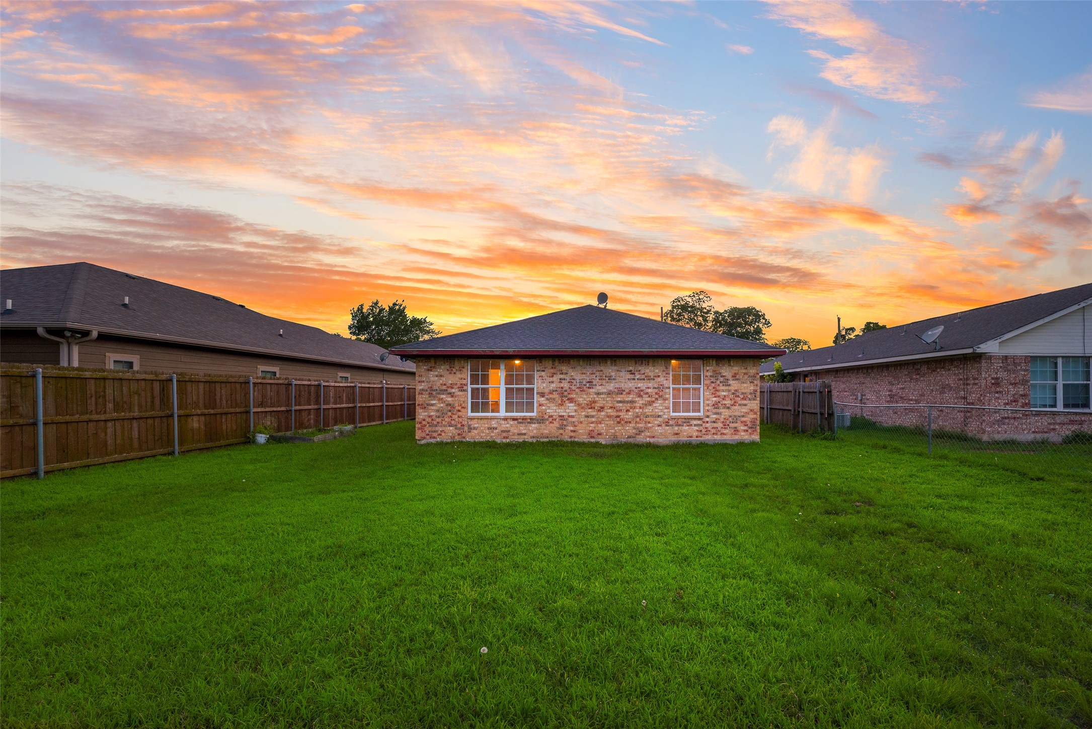 607 Franklin Avenue Pottsboro TX 75076