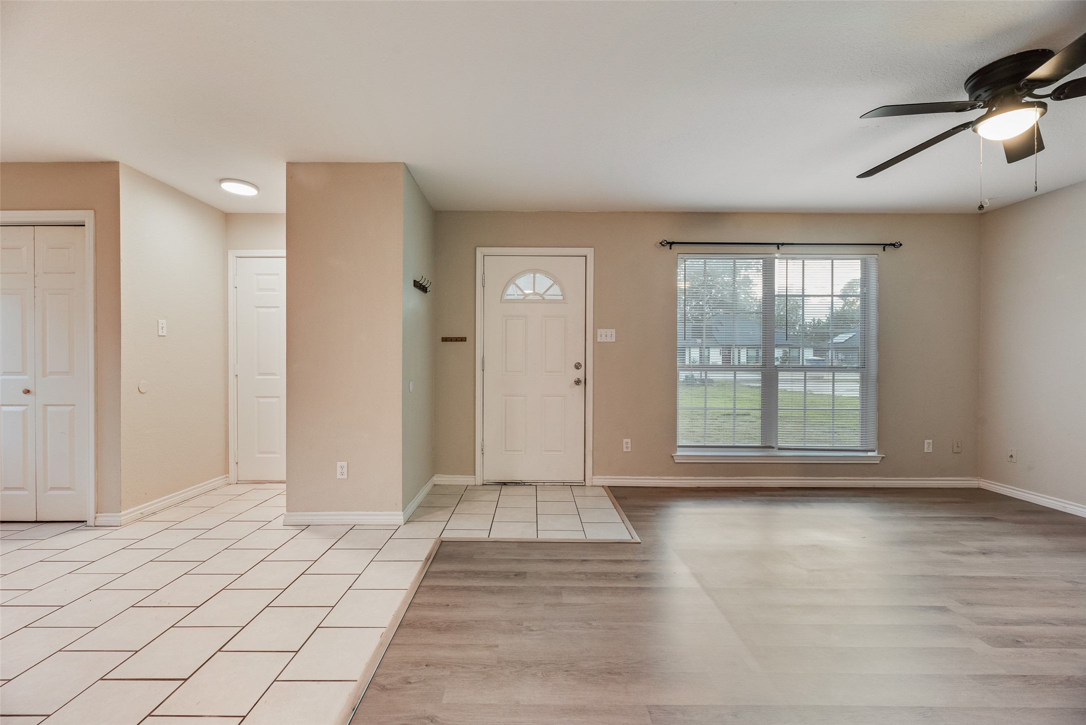 607 Franklin Avenue Pottsboro TX 75076