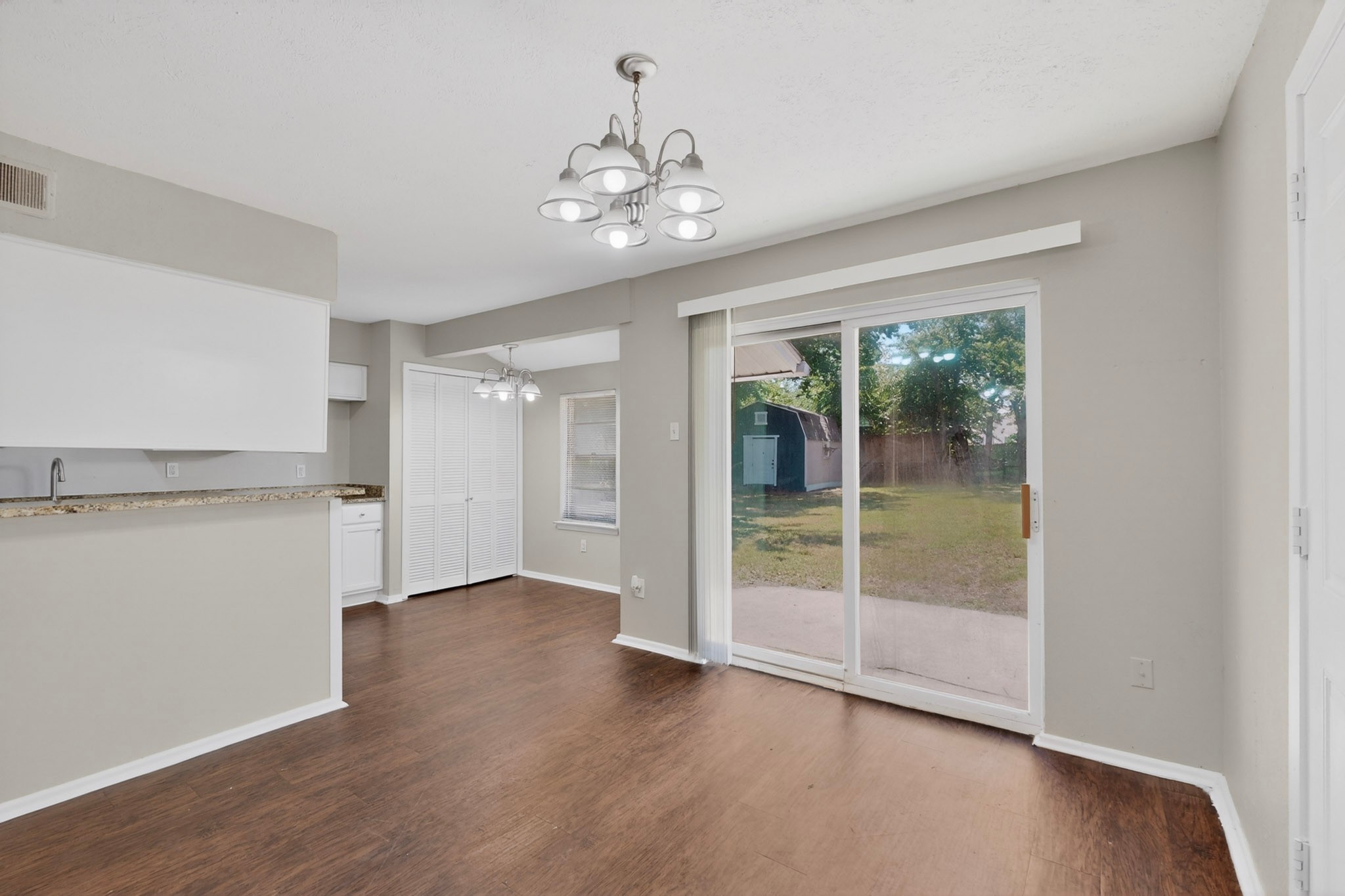 2718 Wesleyan Drive Irving TX 75062