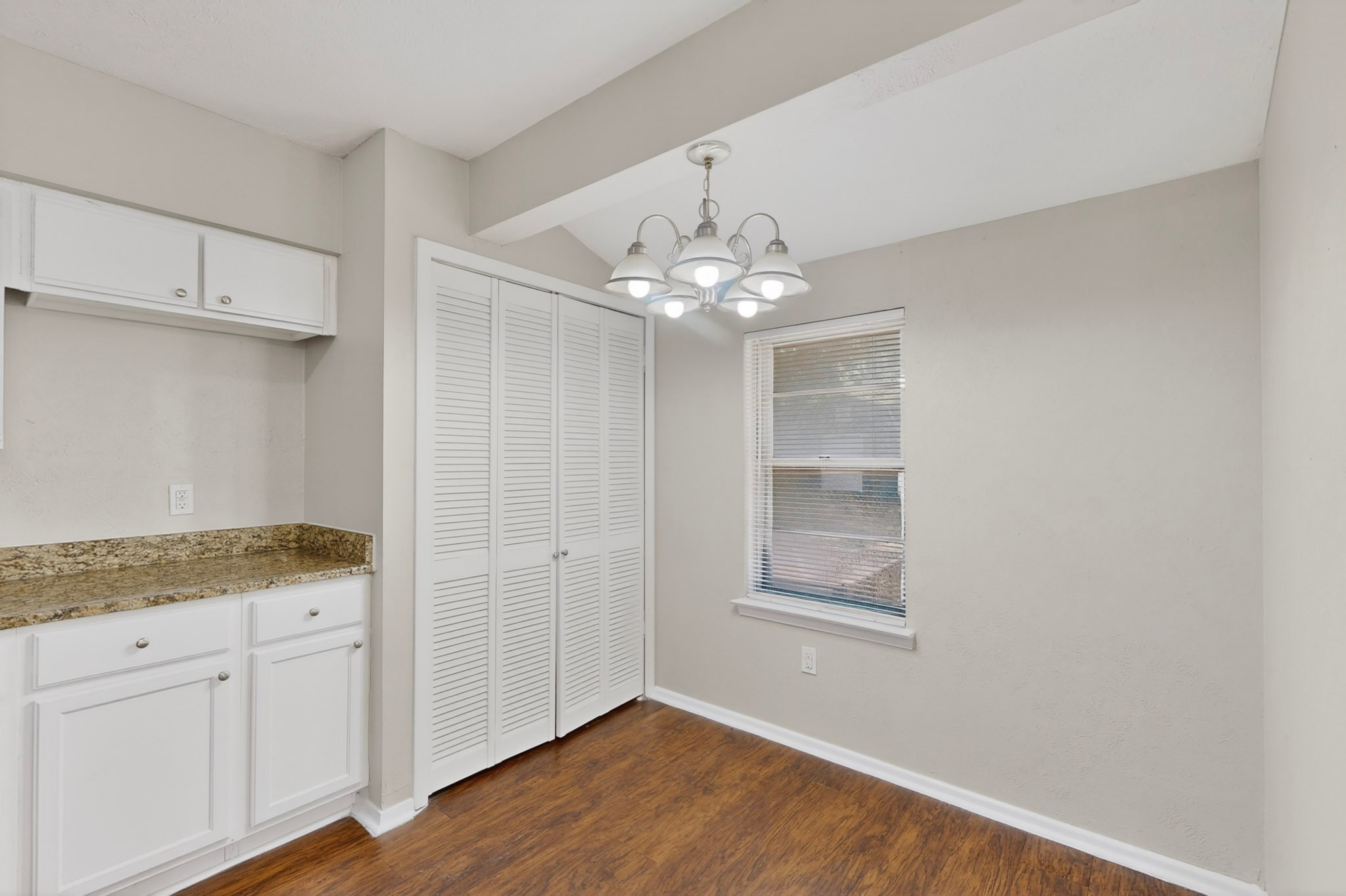 2718 Wesleyan Drive Irving TX 75062